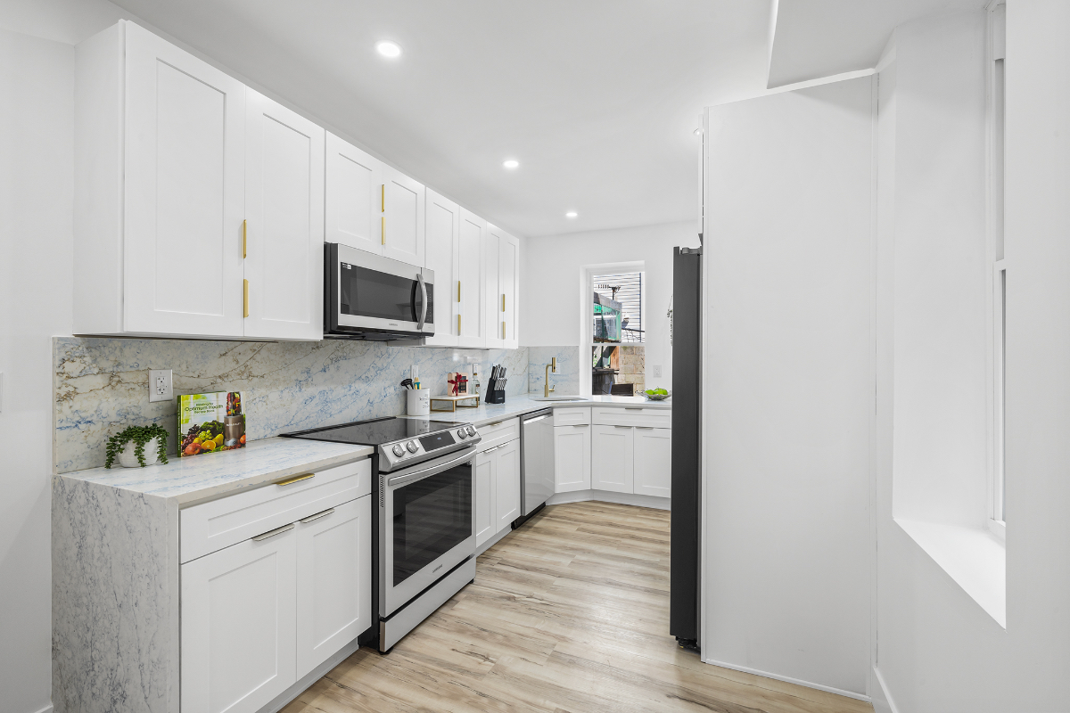 Point Breeze Modern Home
