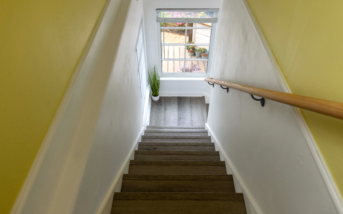 Colorful 2B Home with Private Deck in Point Loma by Liberty Station - Photo 3