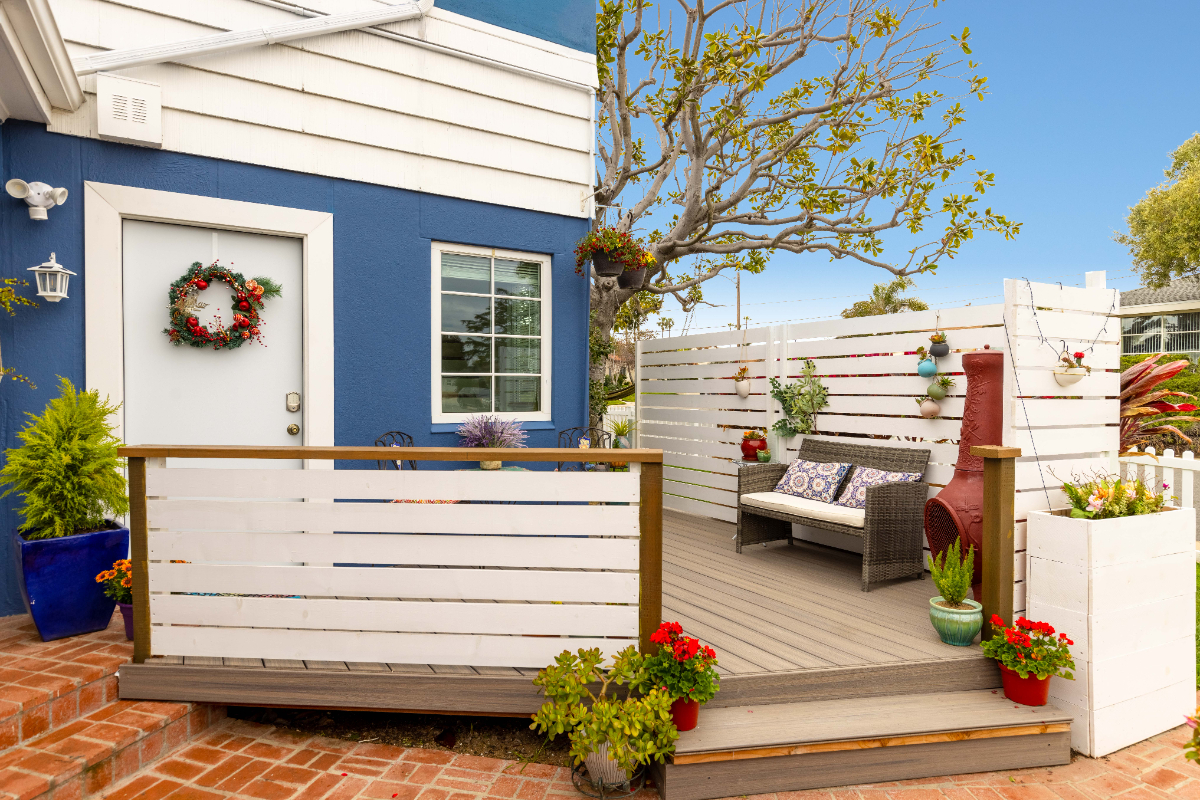 Colorful 2B Home with Private Deck in Point Loma by Liberty Station - Photo 2