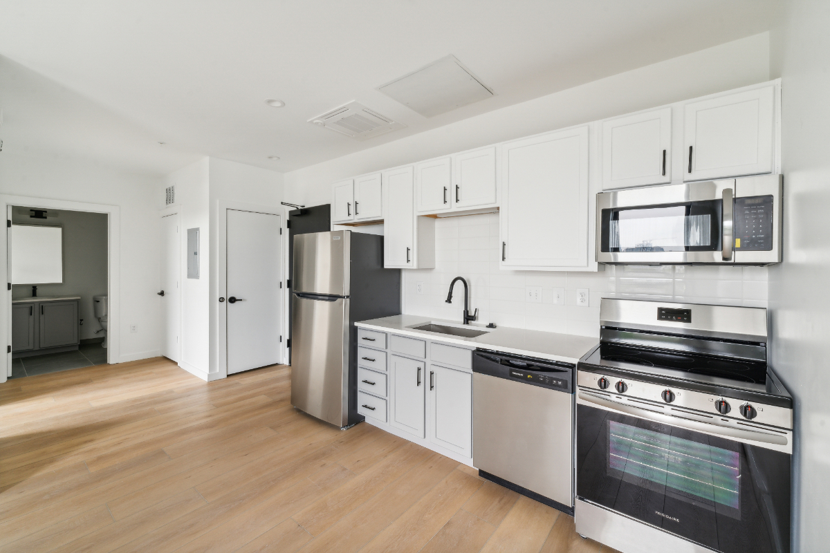 Unfurnished 1 Bed 1 Bath