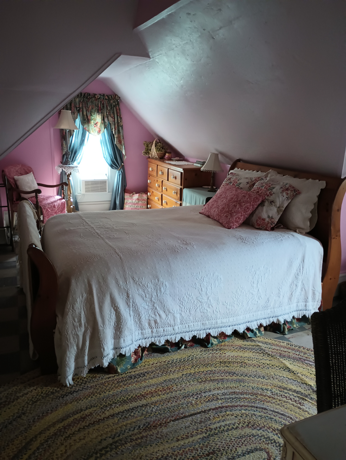 Lavender House in Bluefield - Photo 2