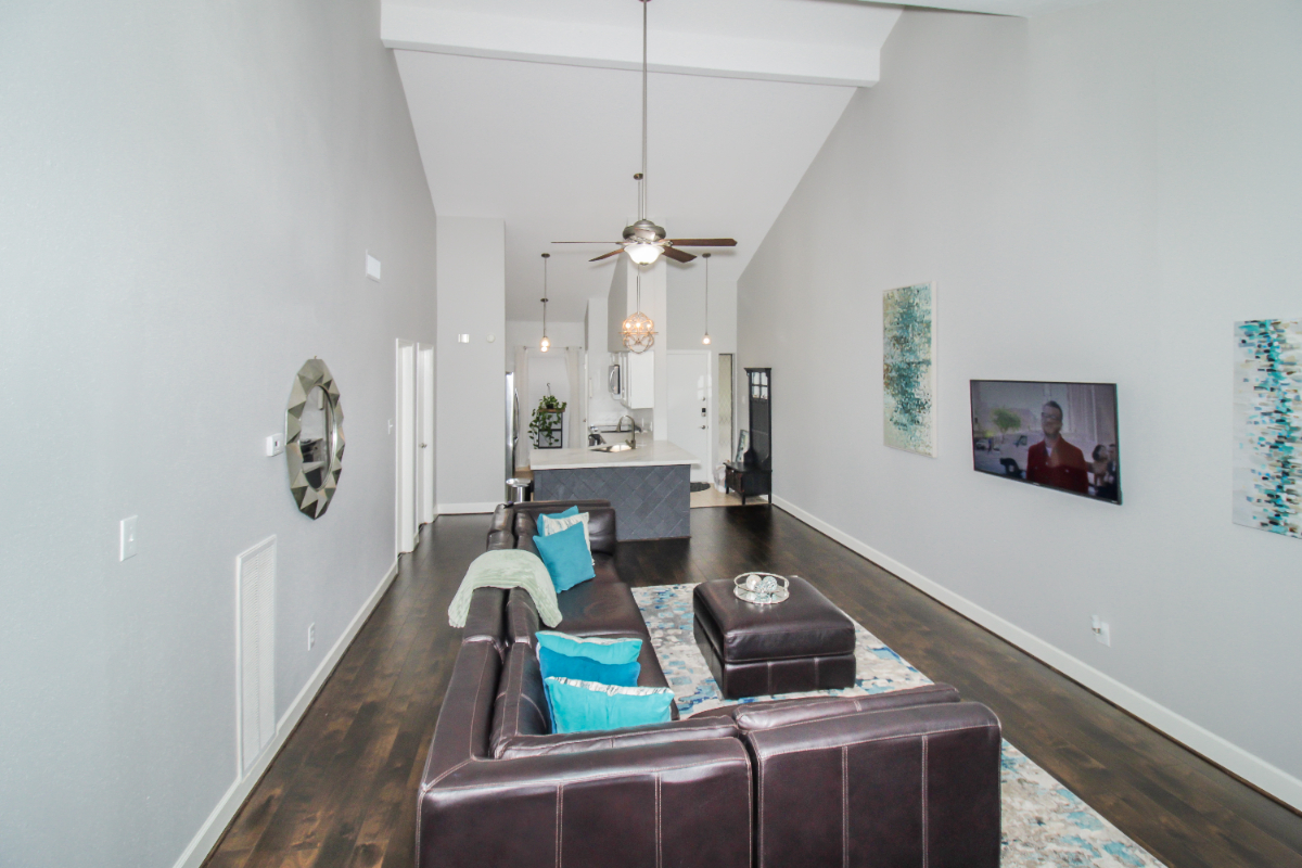 2BR King Condo near Lake Conroe - Photo 3