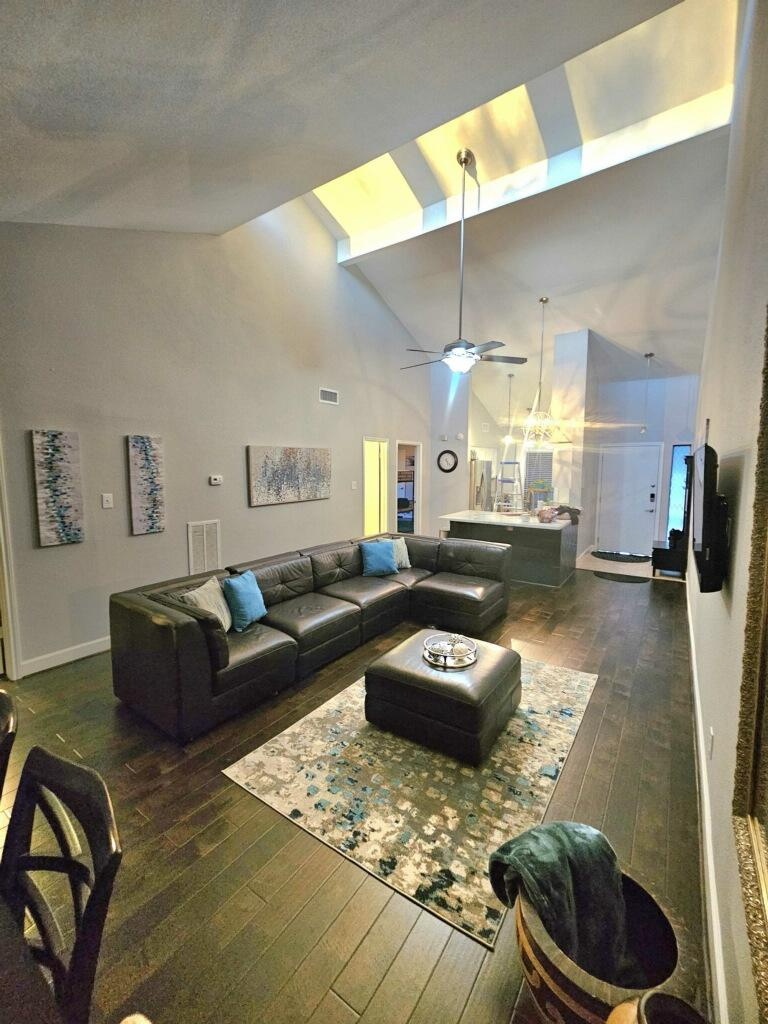 2BR King Condo near Lake Conroe - Photo 1