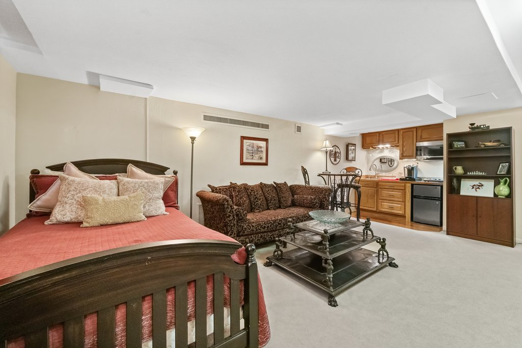 Cozy Suite at DC Waterfront - Walk to Wharf, Entertainment, Stadiums, and Metro - Photo 1