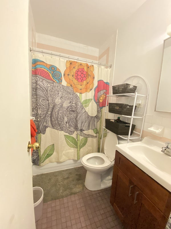 2 bedroom -By Central Park, Buses & Train - Photo 3