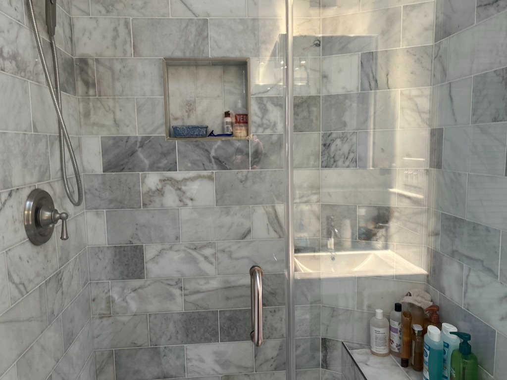 One room with private bathroom in Mt Pleasant - Photo 2