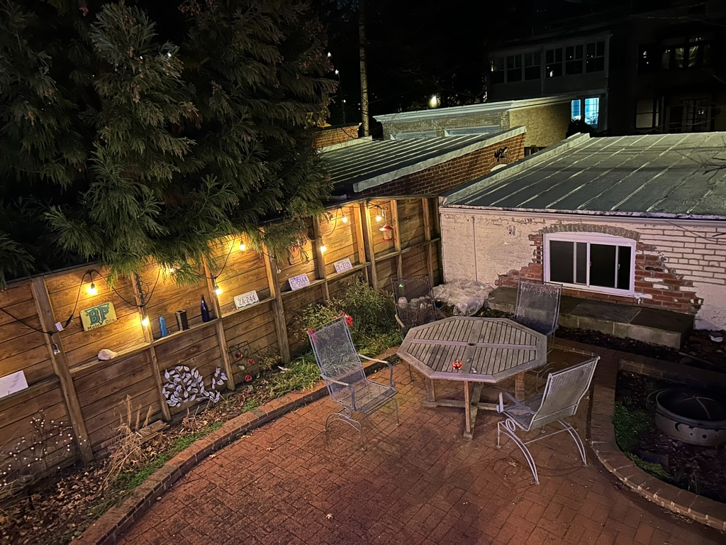 One room with private bathroom in Mt Pleasant - Photo 8