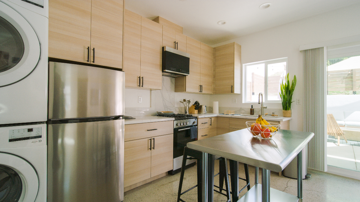 New construction home with private patio. Fully gated. Near Highland Park, South Pasadena. - Photo 5