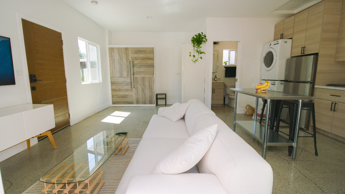 New construction home with private patio. Fully gated. Near Highland Park, South Pasadena. - Photo 6
