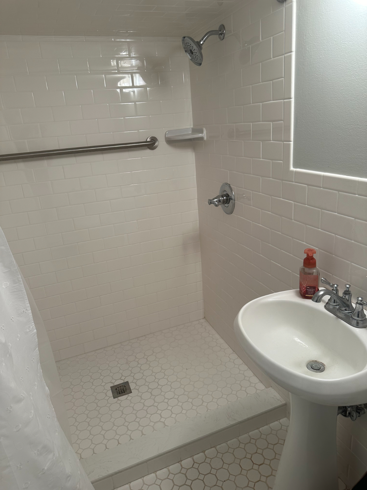 Private Furnished Studio - 10 Min to Danbury - Near Train - All Utilities Included - Photo 8