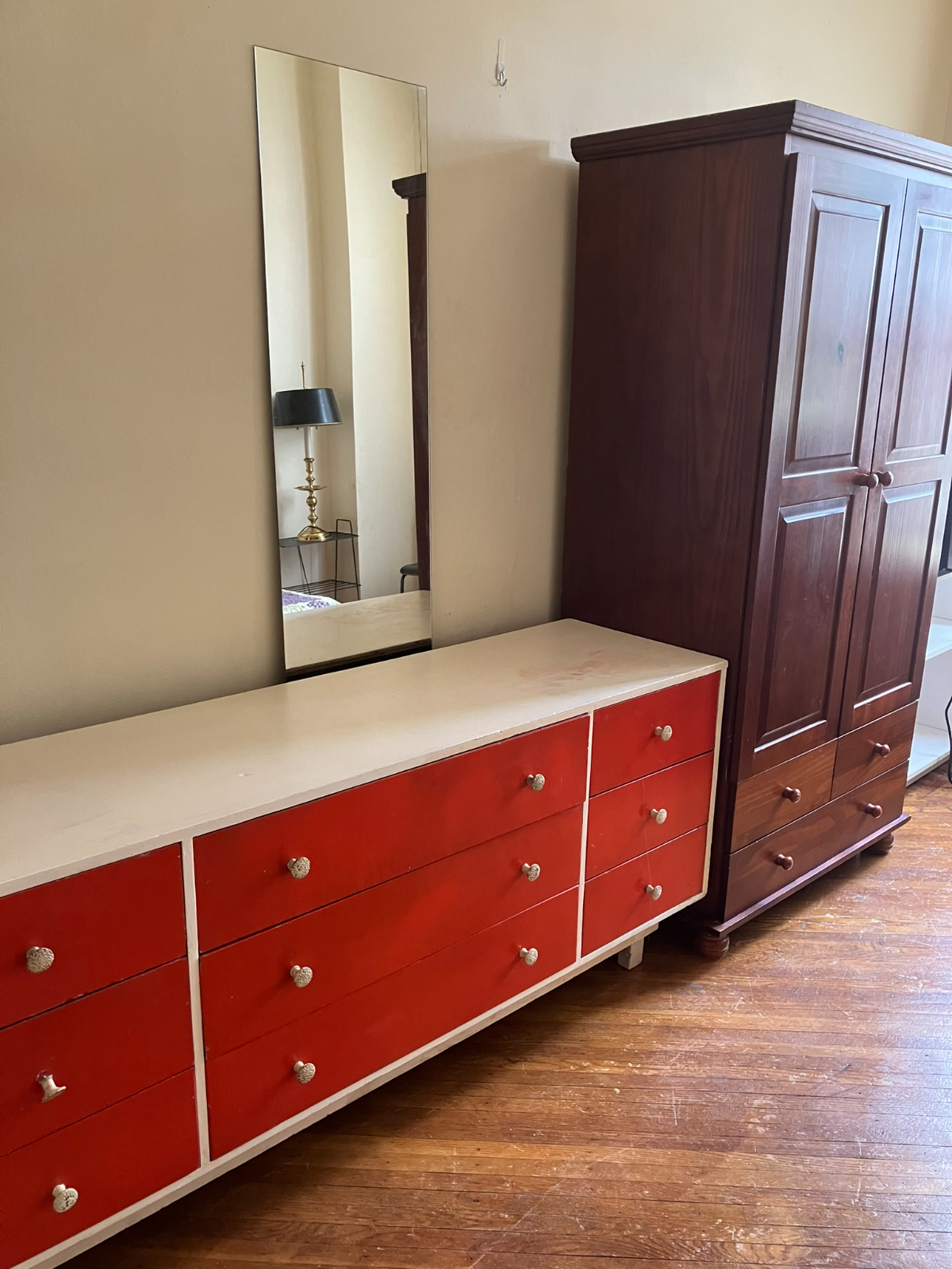 Home Away from Home - Beautiful Room in Vibrant Brooklyn House - Perfect for City Living - Photo 10