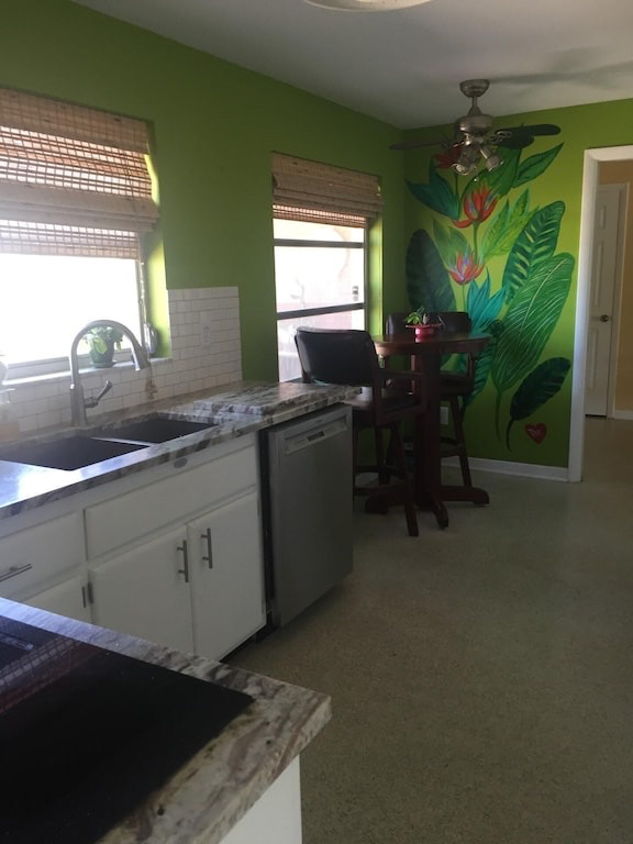 Tranquil lakefront home. Gulf beaches, shopping,and entertainment near by - Photo 6