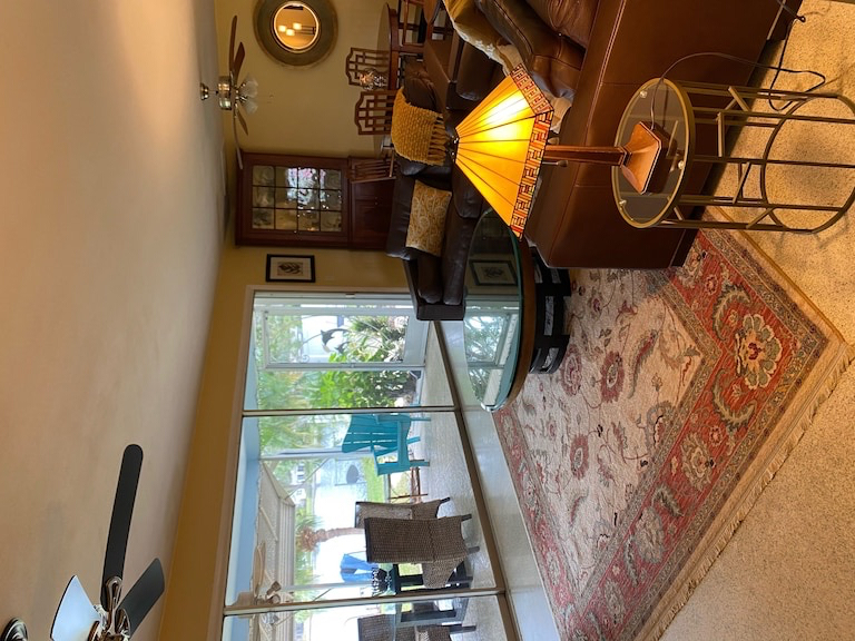 Tranquil lakefront home. Gulf beaches, shopping,and entertainment near by