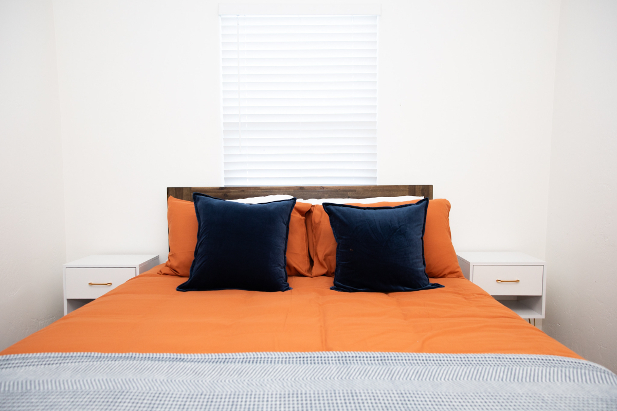 Cozy Crib In City Heights - Photo 4