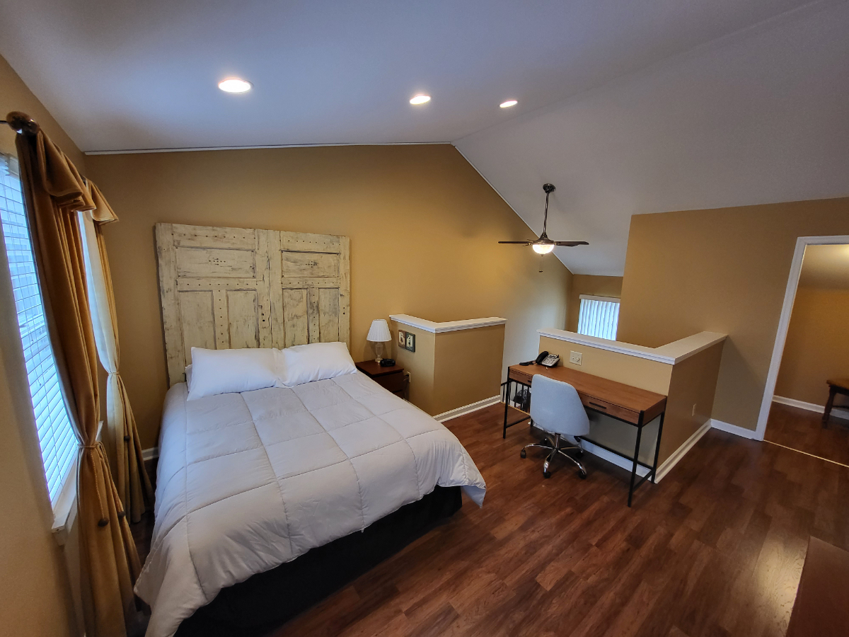 Suite 5 - The Theater