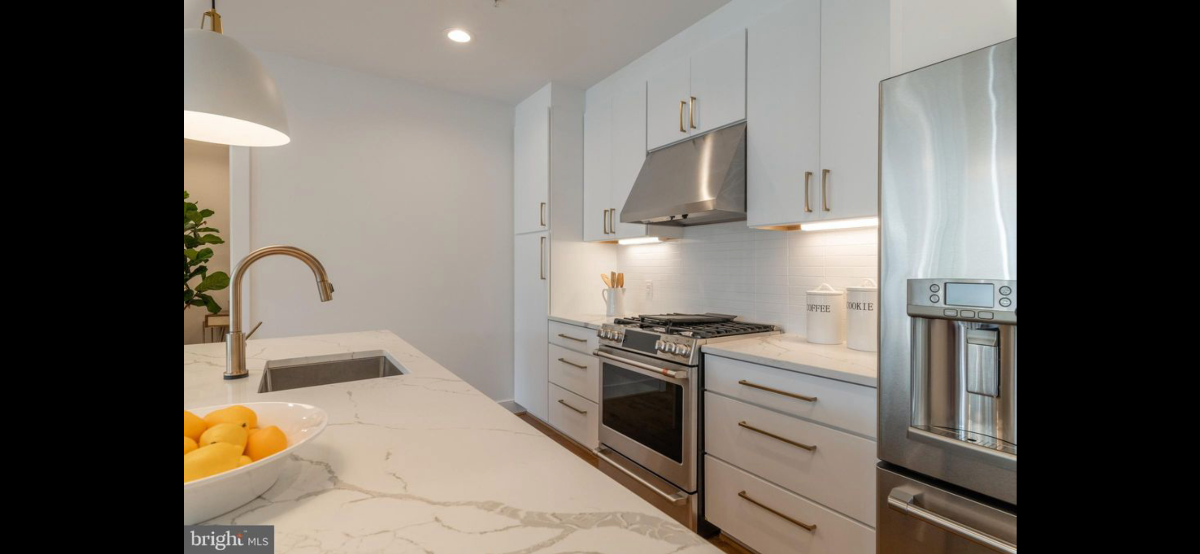 3 bed/3bath condo in Shaw (Room/en suite bath available) - Photo 2