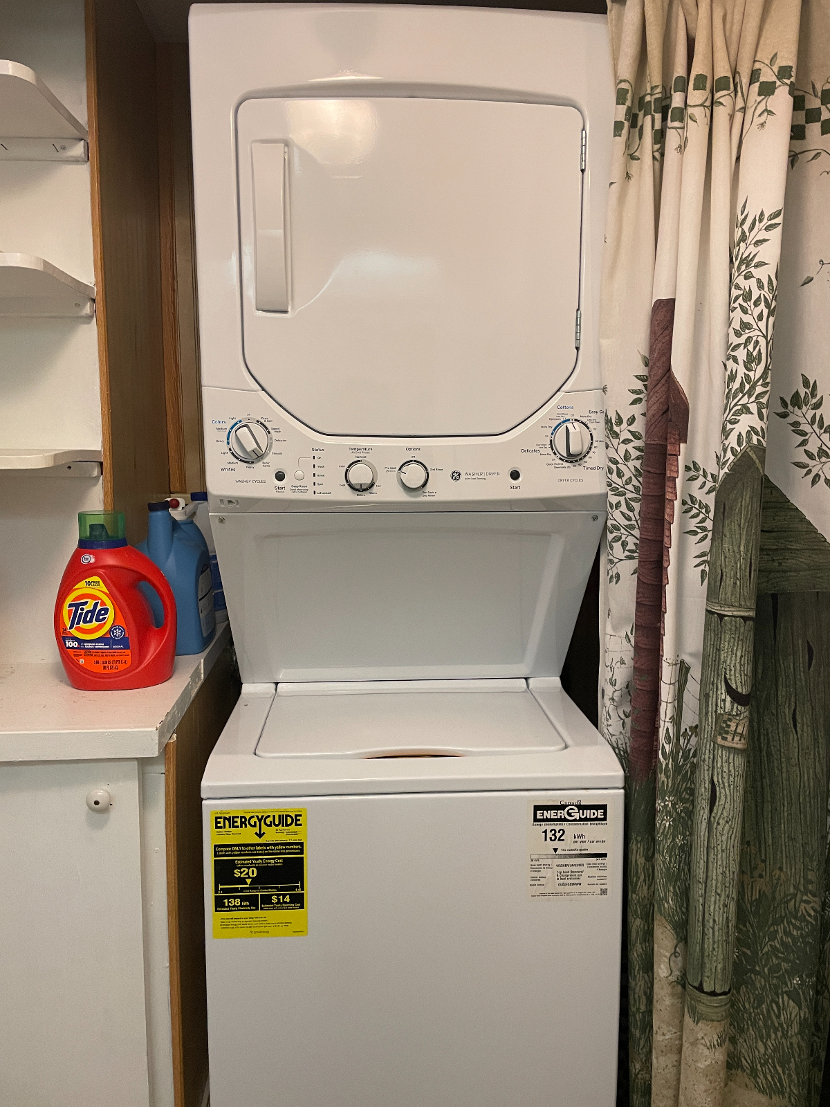 Cozy Furnished Studio with Kitchenette and Great Views - Photo 12