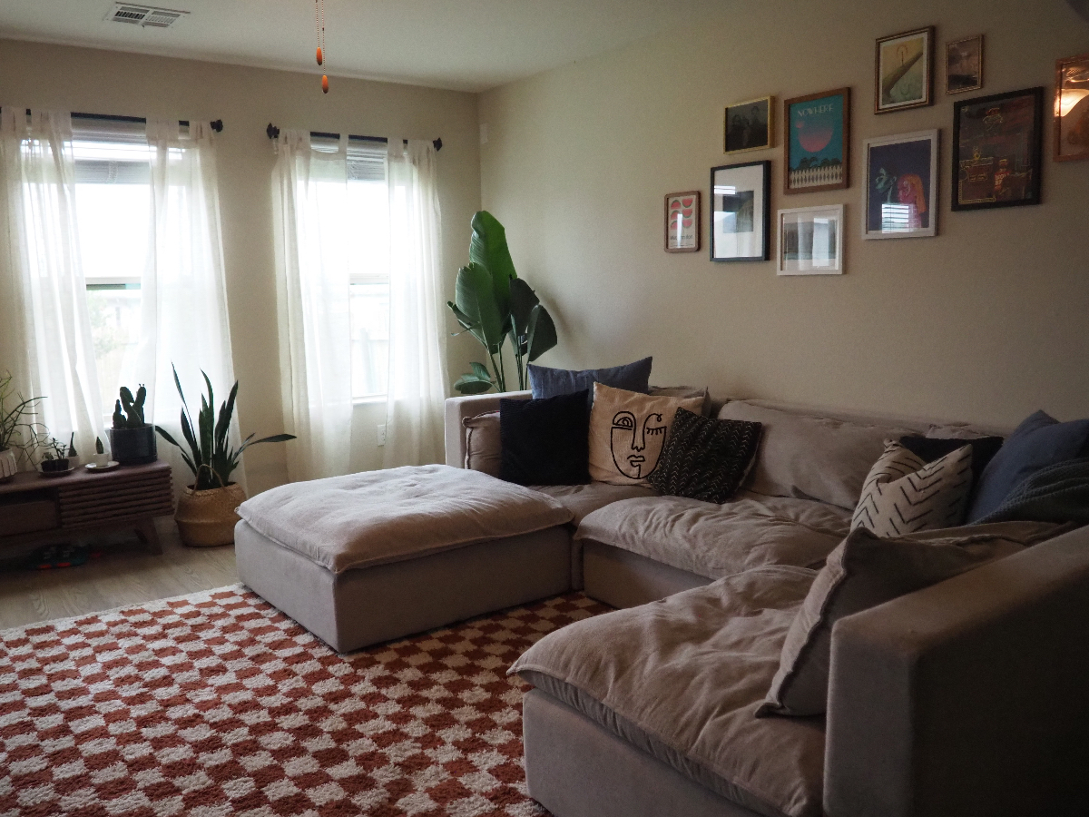 Cute & Comfortable Home - 3 bed, 2.5 bath, beautiful yard and patio - Photo 7