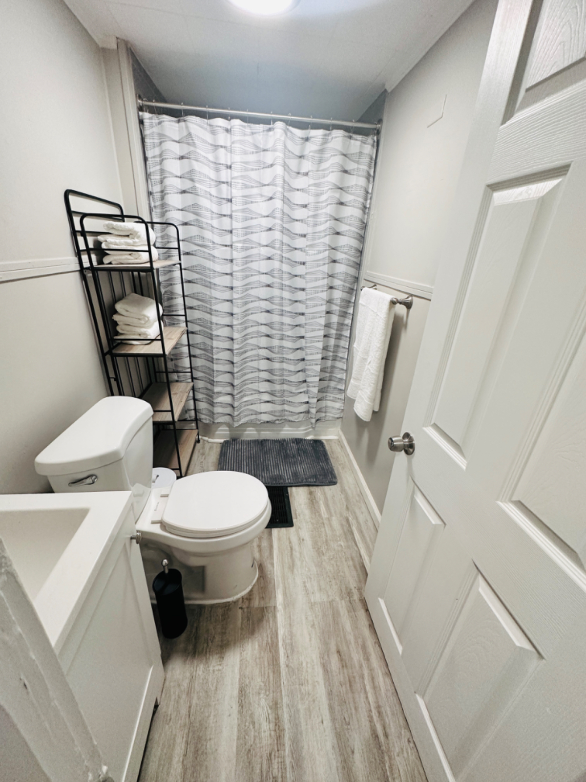 7mins from Hospital - Private fully furnished room - Free Wifi - Washer and dryer onsite - housekeep - Photo 7