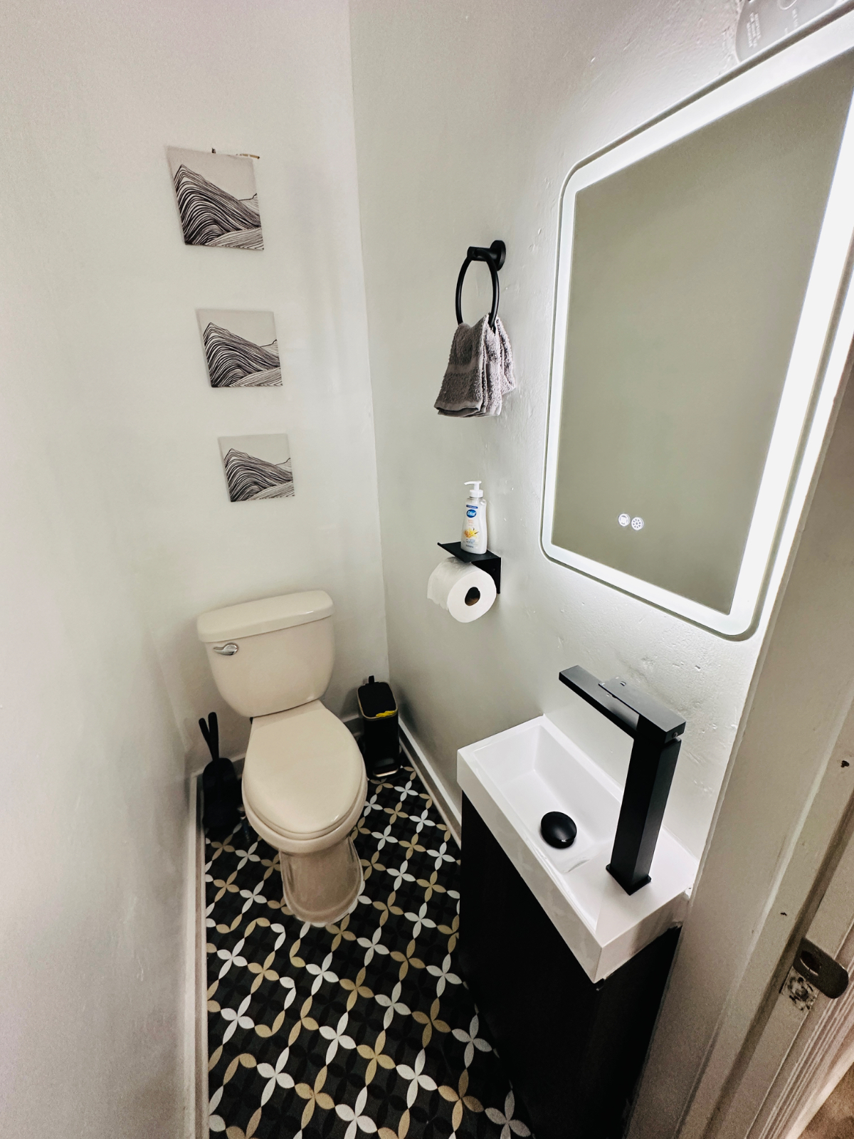 7mins from Hospital - Private fully furnished room - Free Wifi - Washer and dryer onsite - housekeep - Photo 6