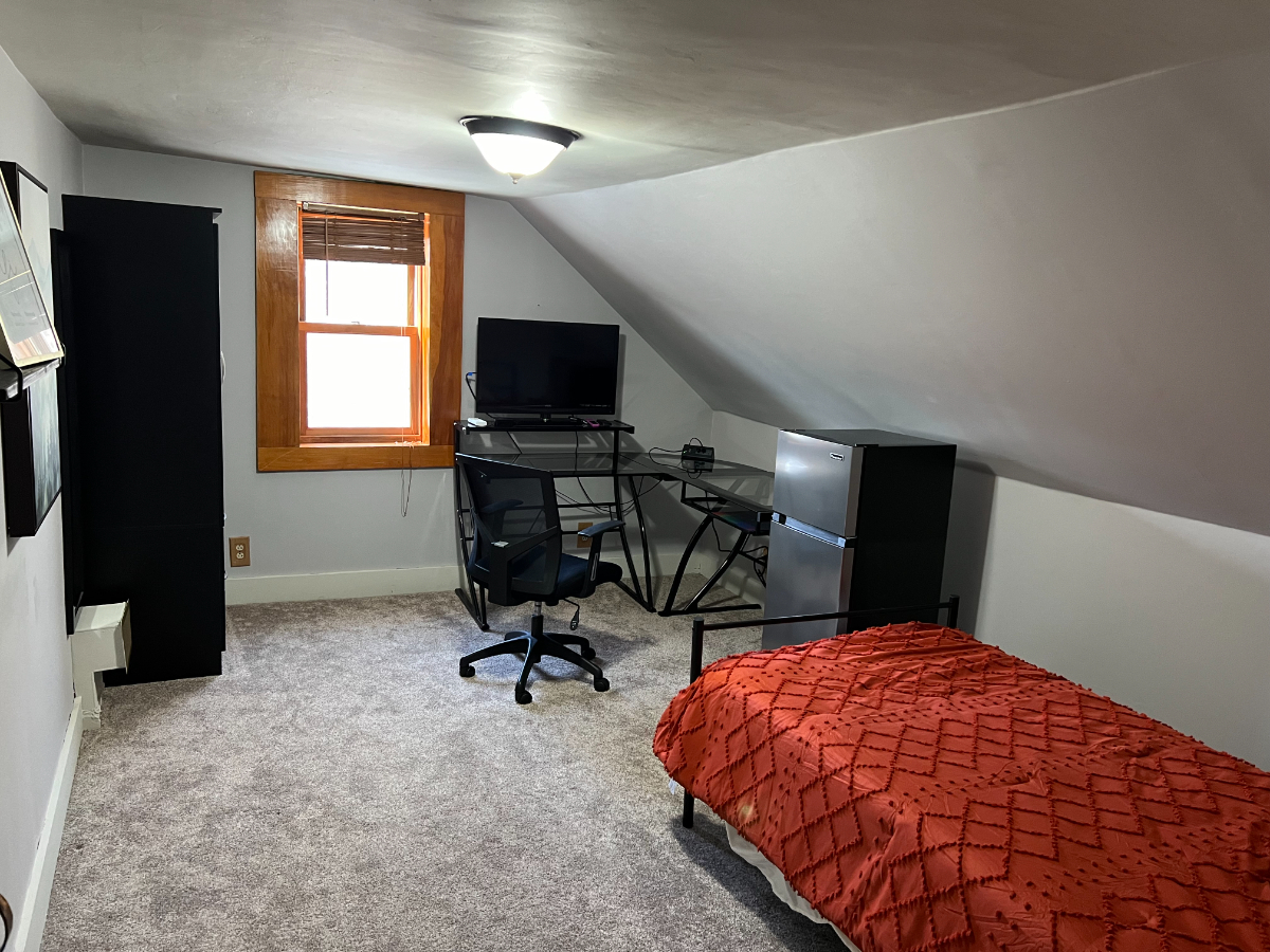 Quiet Farmhouse - Private Room - Photo 1