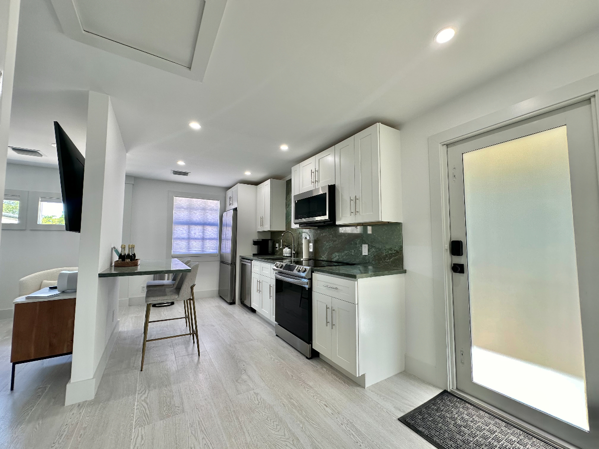 The Flagler Bungalow - Photo 6