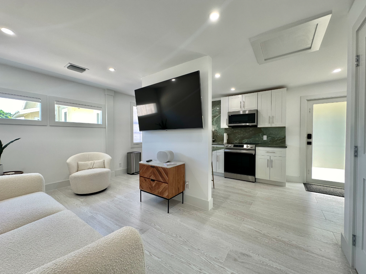The Flagler Bungalow - Photo 5