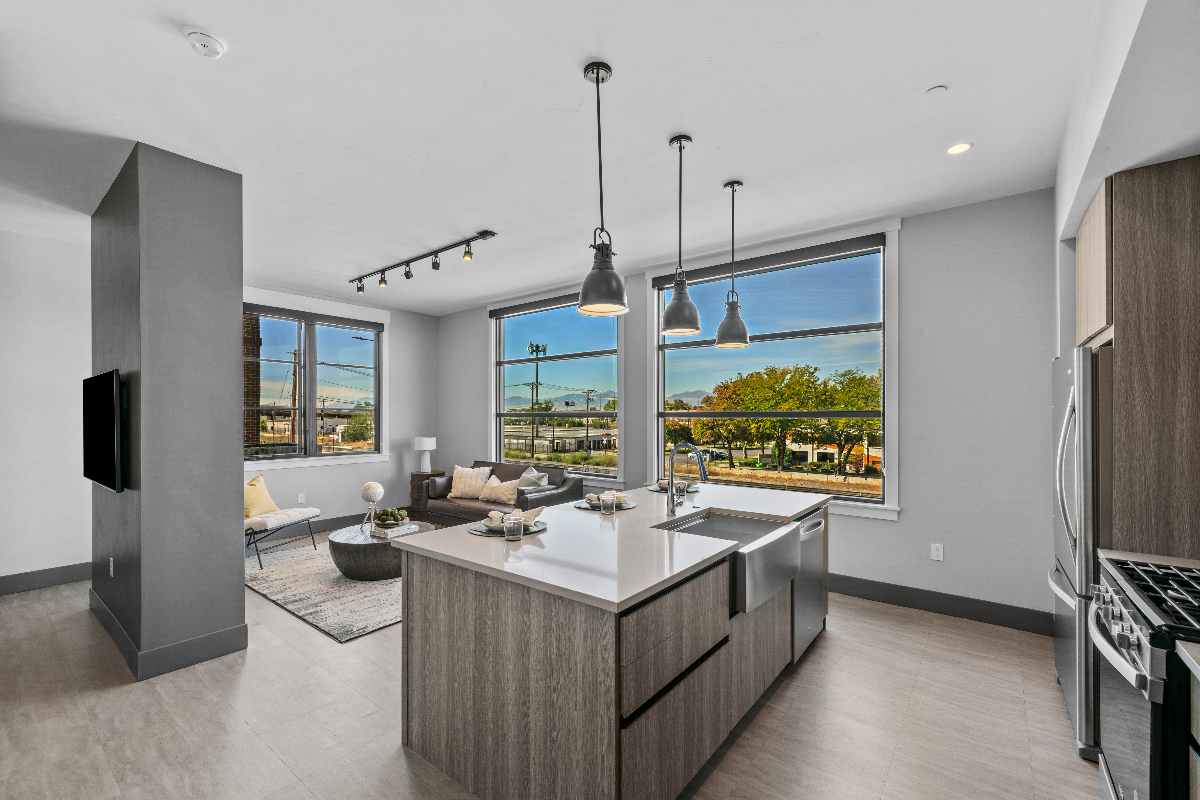 Salt Lake Crossing - Open 1-Bedroom 6-month