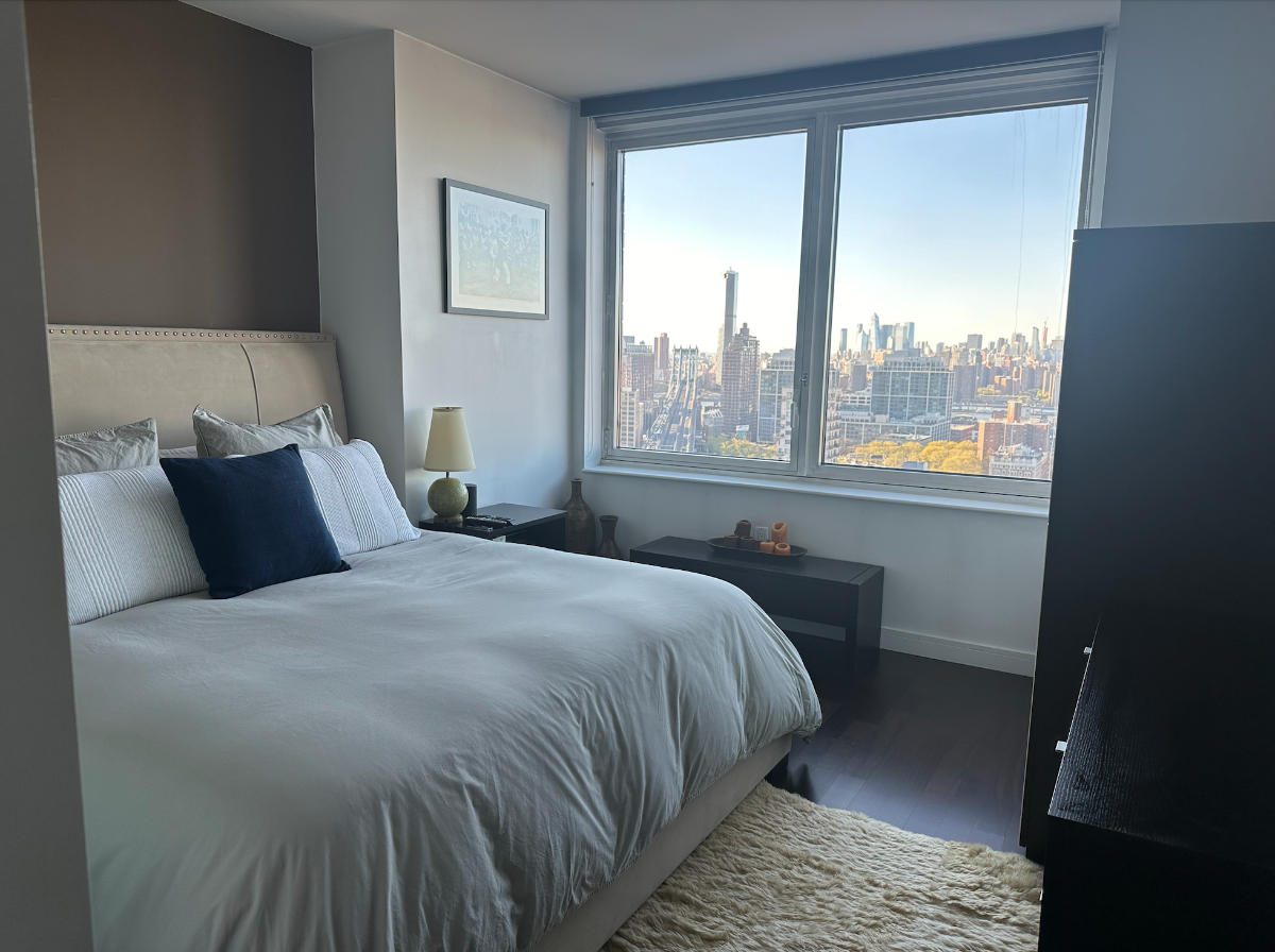 Exquisite Brooklyn 1-Bedroom High Rise - Photo 7