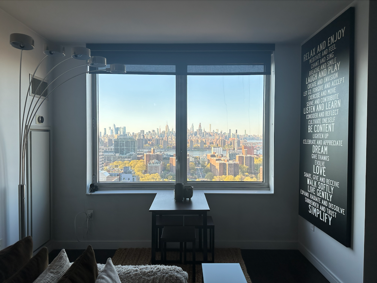 Exquisite Brooklyn 1-Bedroom High Rise - Photo 10
