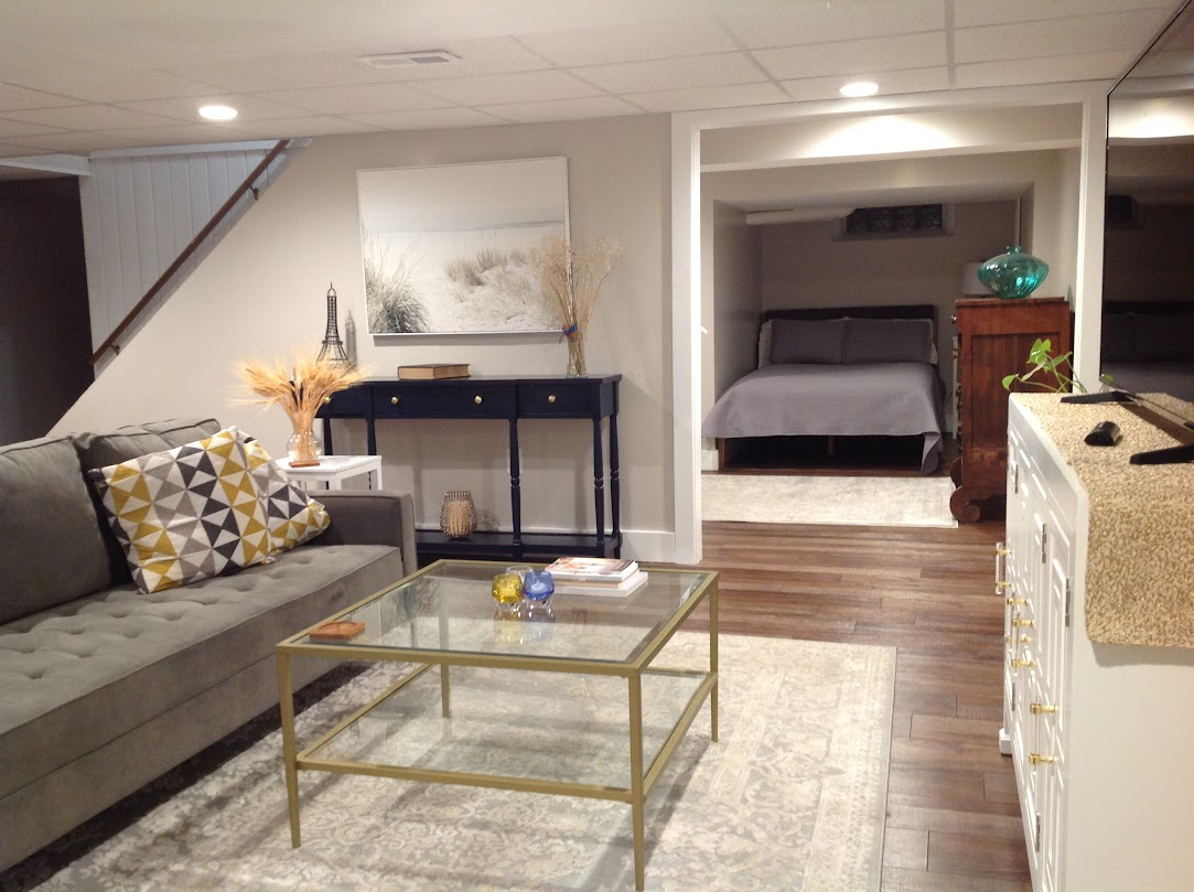 Cozy retreat in the heart of Brighton, NY, where everything is close proximity. - Photo 9
