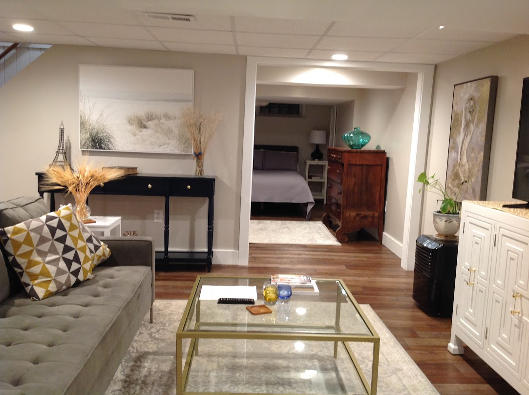 Cozy retreat in the heart of Brighton, NY, where everything is close proximity. - Photo 10
