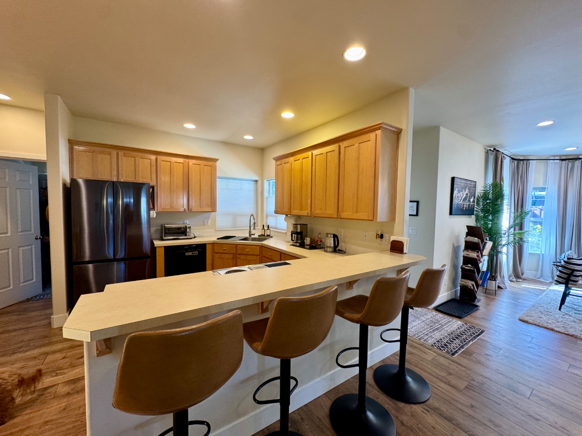 Beautiful River West Bend home available by week or month(s) - Photo 3