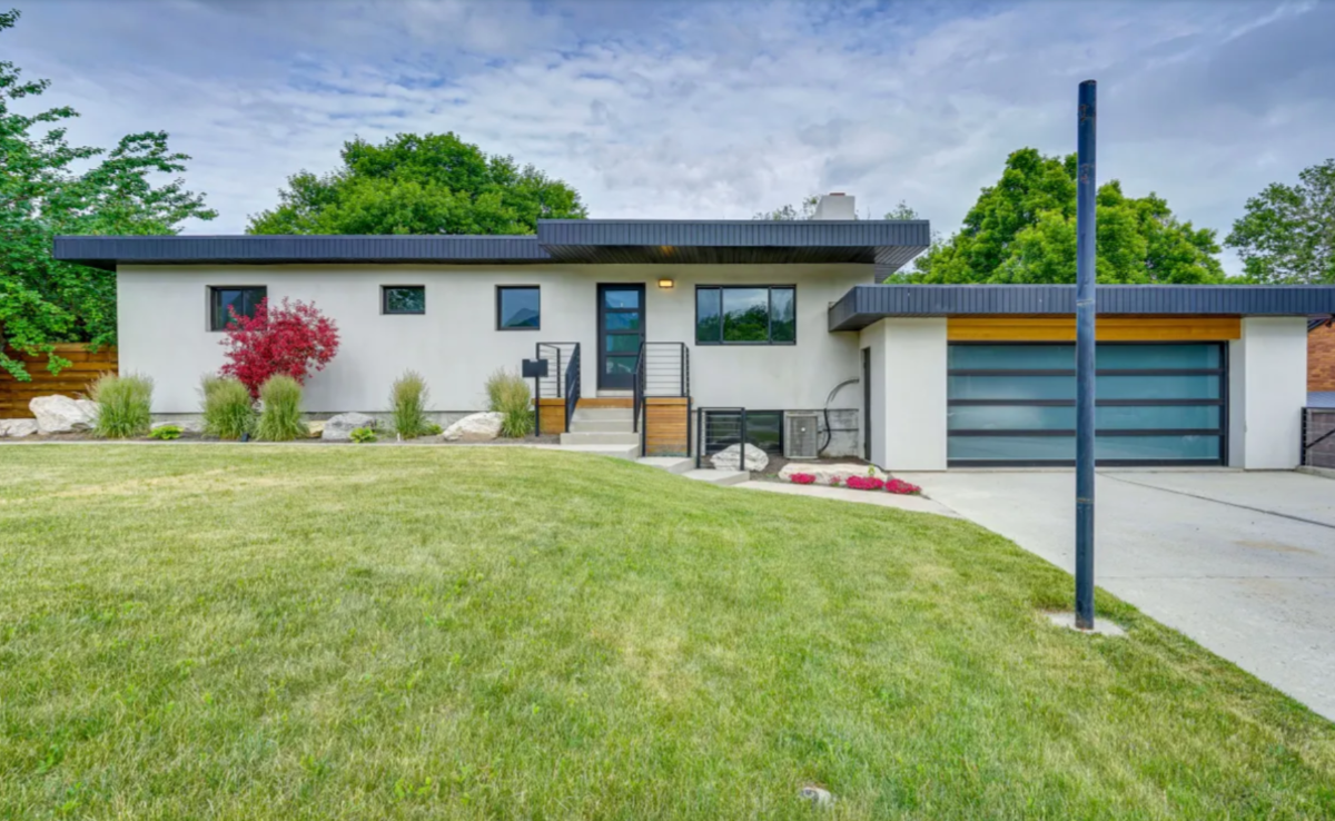 Spacious, Updated & Quiet Studio with full kitchen