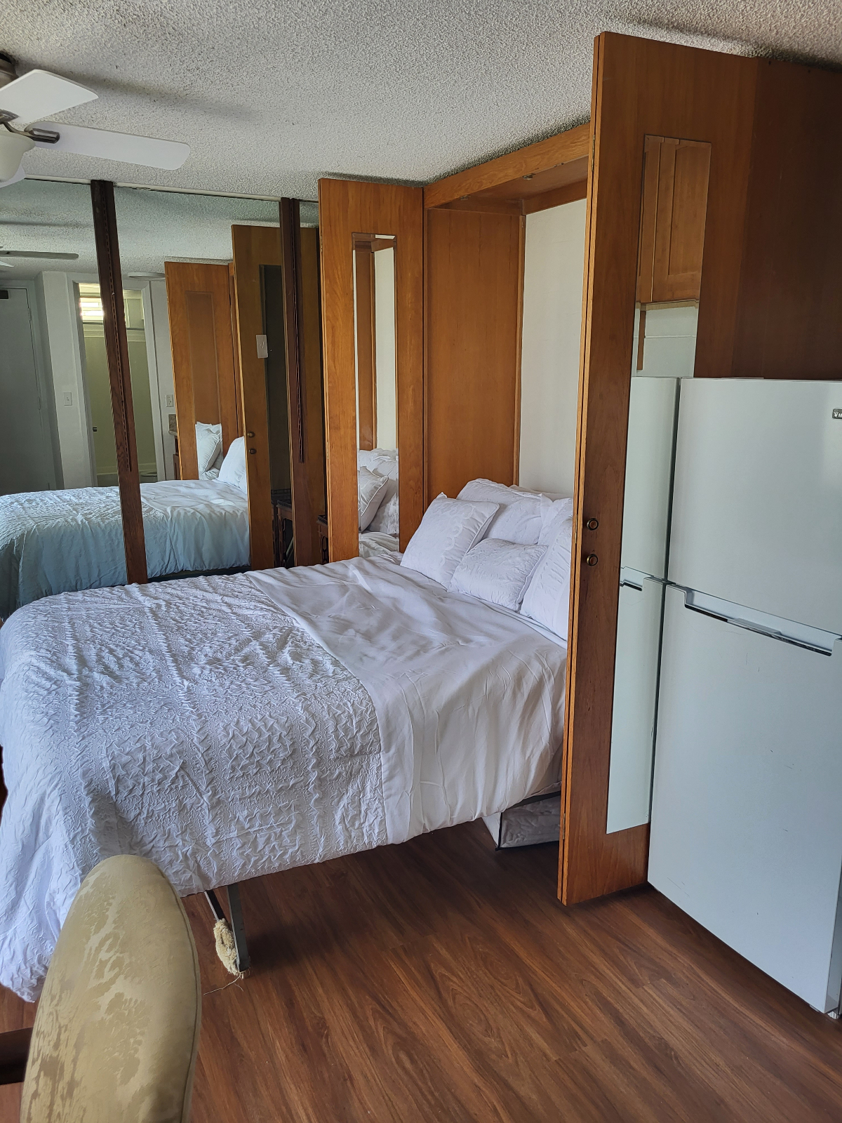 Furnished Unit in Honolulu - Photo 2