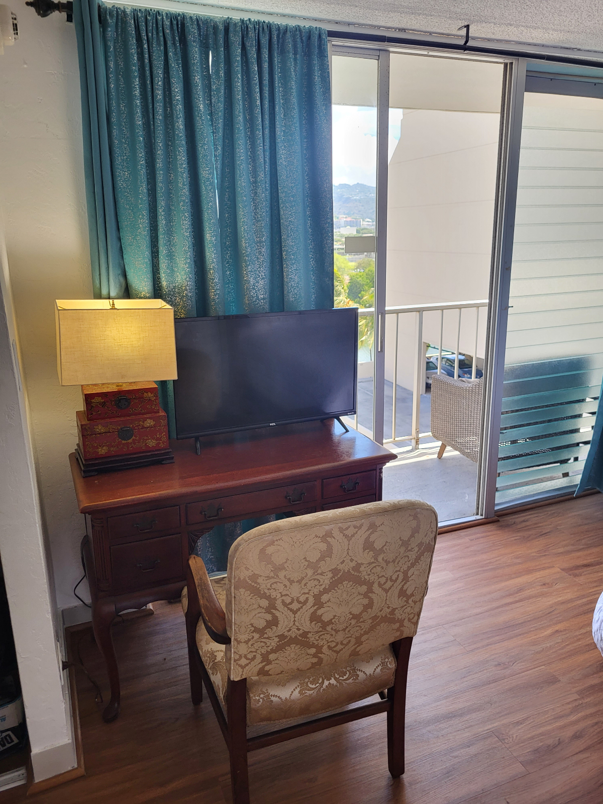 Furnished Unit in Honolulu - Photo 5