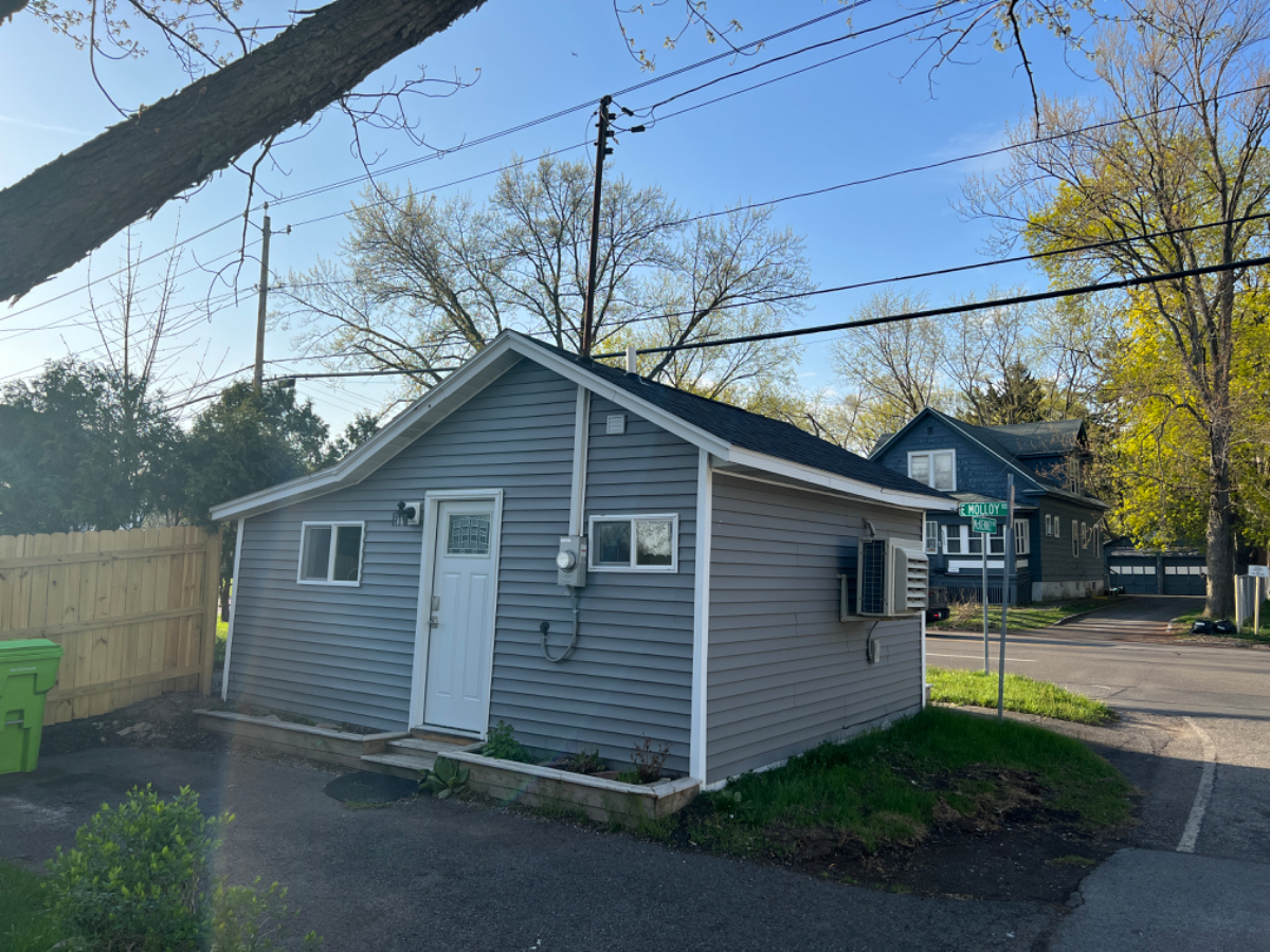 Tiny House near Syracuse - Photo 8