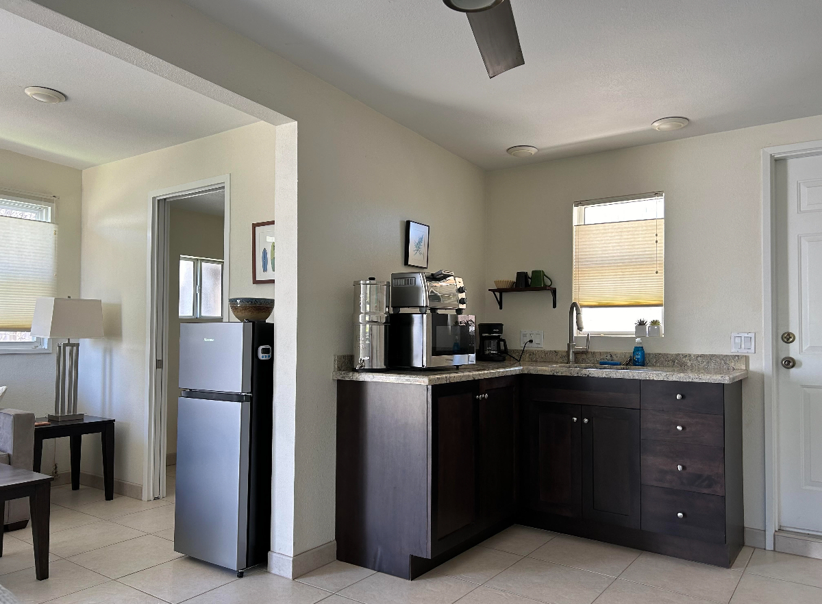 Quiet Granny Flat in Midtown Ventura Near Hospitals and Beach - Photo 2