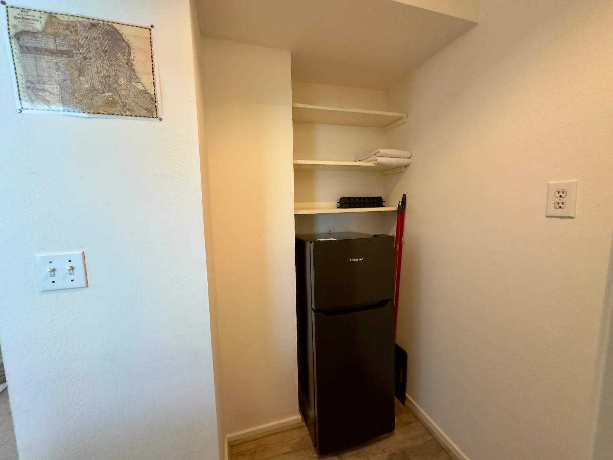 Upper Market Studio - Photo 2