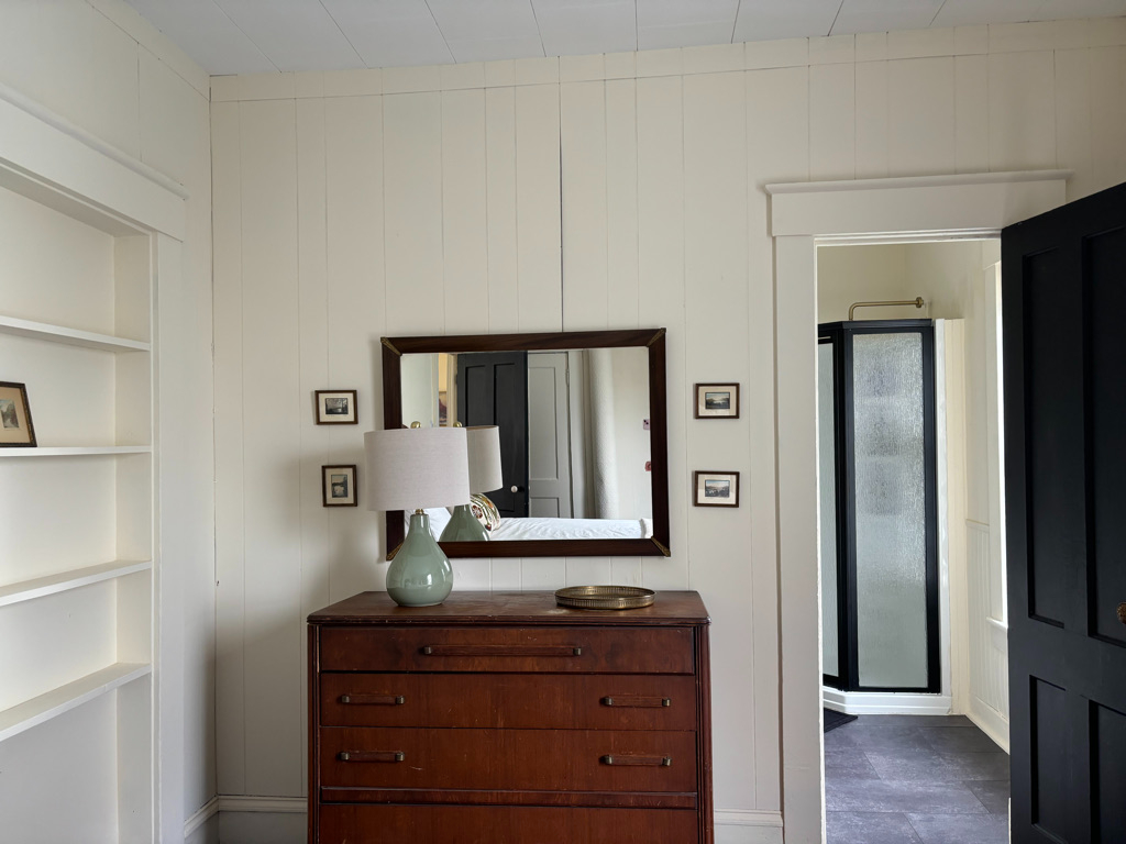 Charming downtown apt in historical house - Photo 2