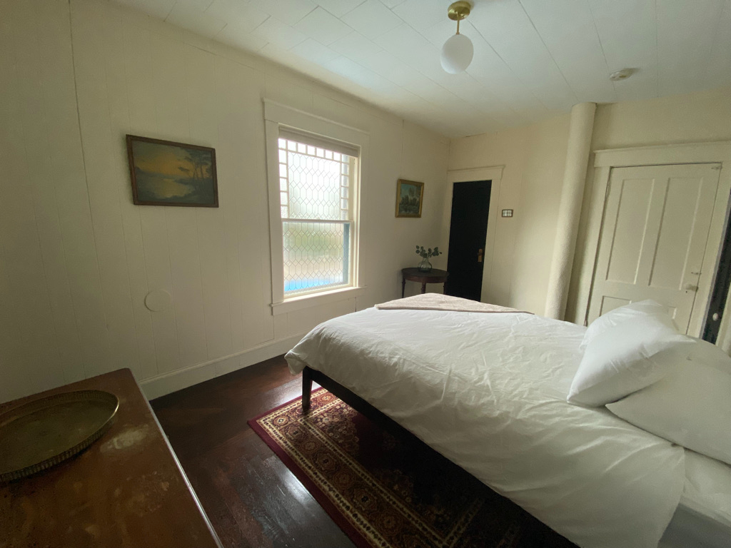 Charming downtown apt in historical house - Photo 5