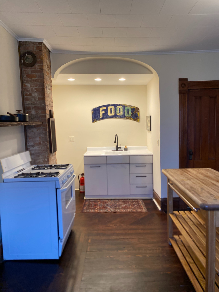 Charming downtown apt in historical house - Photo 8