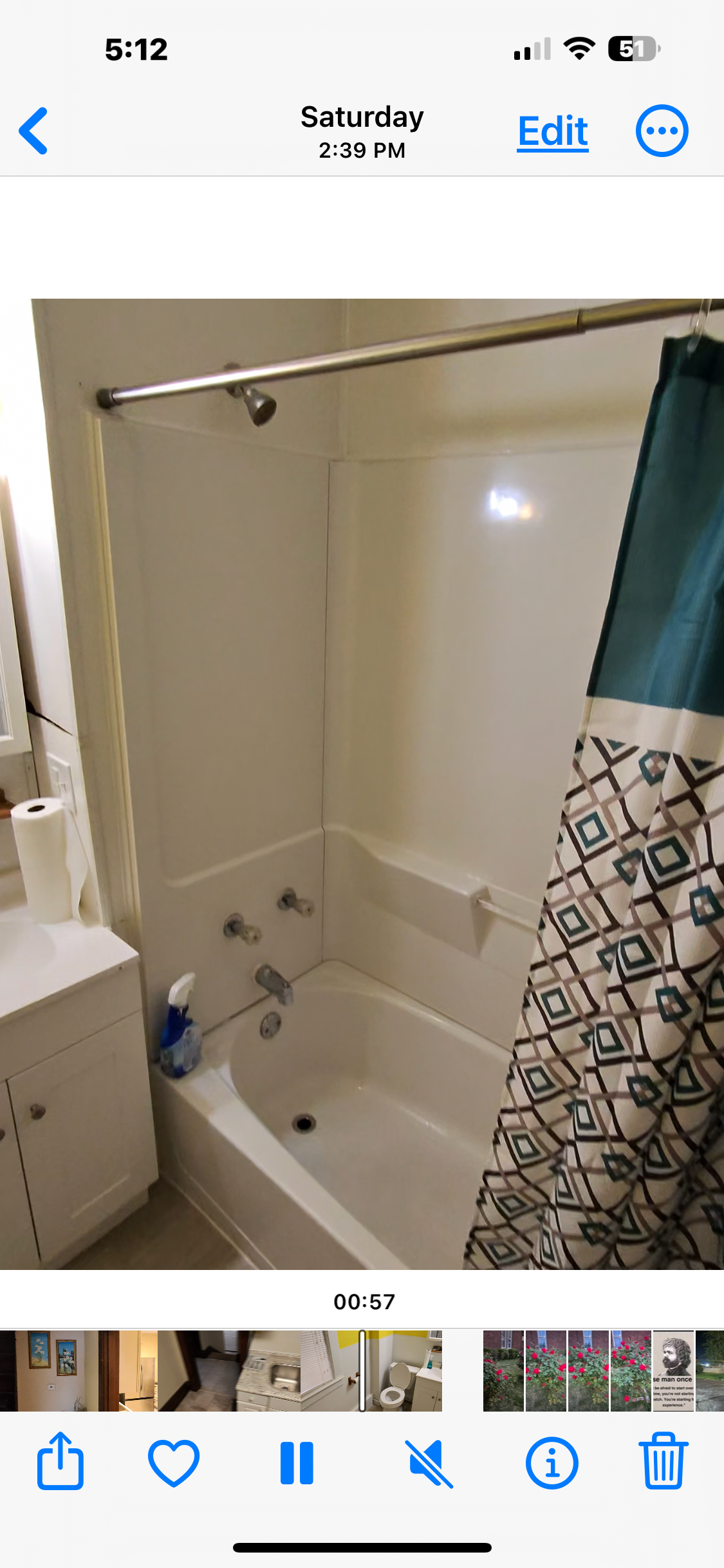 1 bed 1 bath washer dryer French door stainless fridge - Photo 3