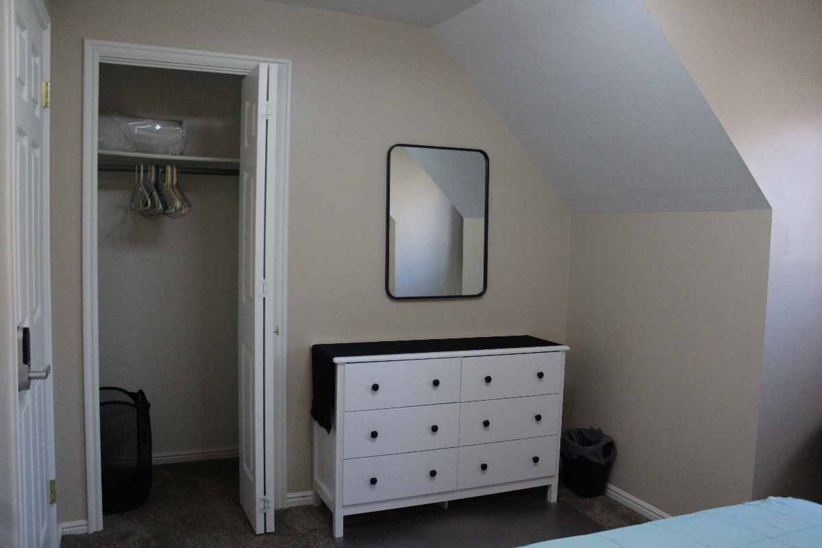 Beautiful Fully Furnished Suite with Private Living Space and All Amenities in the Centerville, Utah - Photo 3