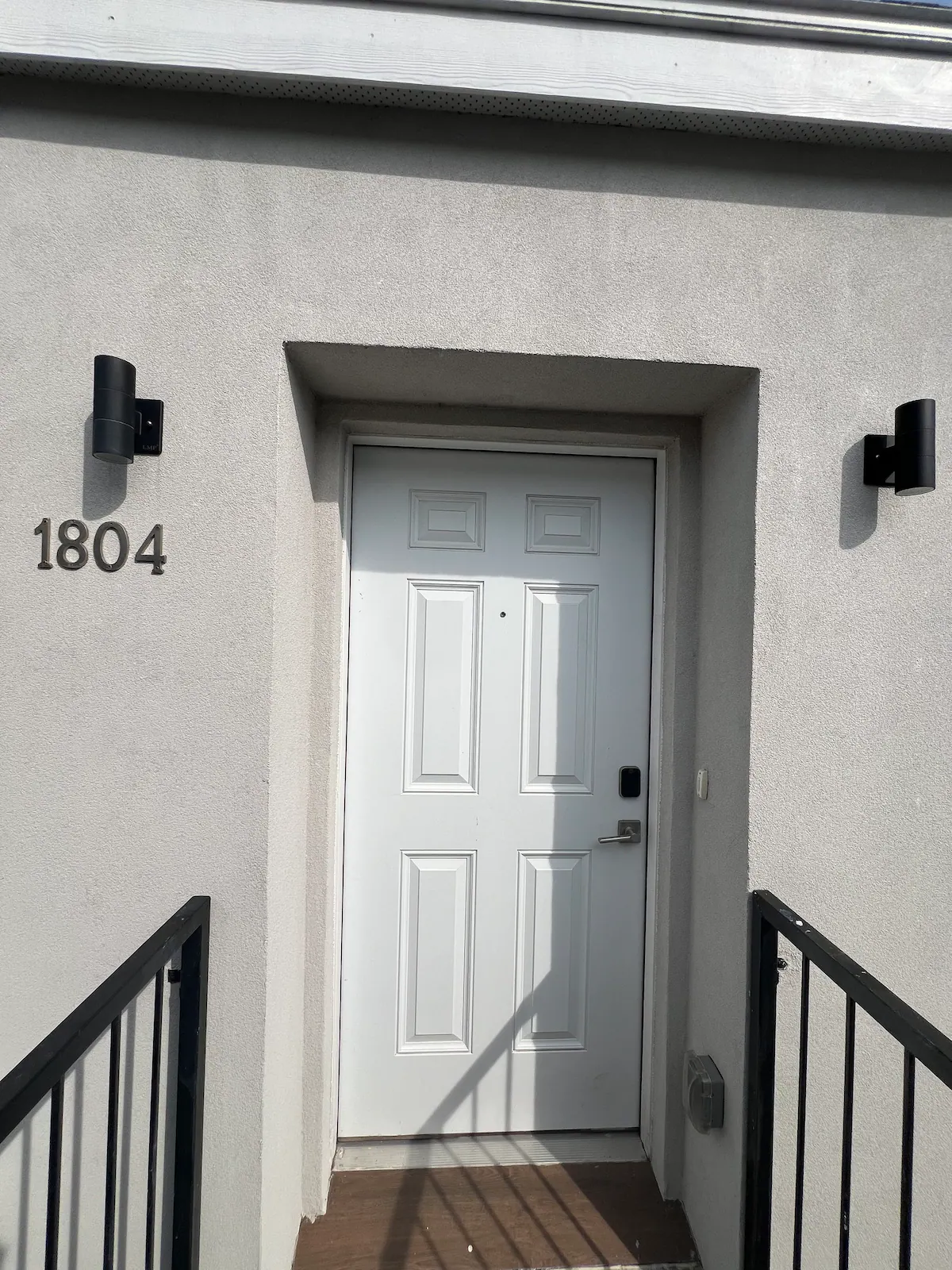Inviting 2BR First-Floor Apartment - Photo 4