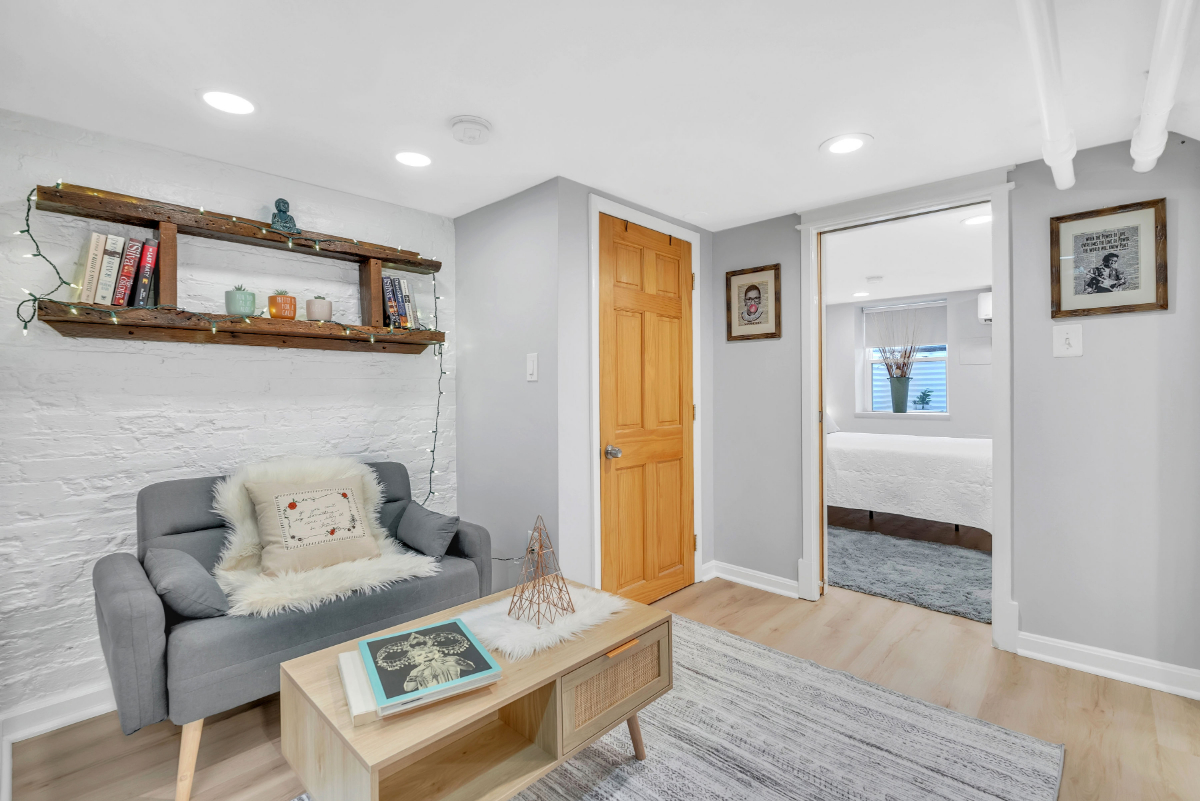 Charmingly Renovated, 2-Bedroom Urban Retreat Within Walking Distance of 5 Hospitals - Photo 1