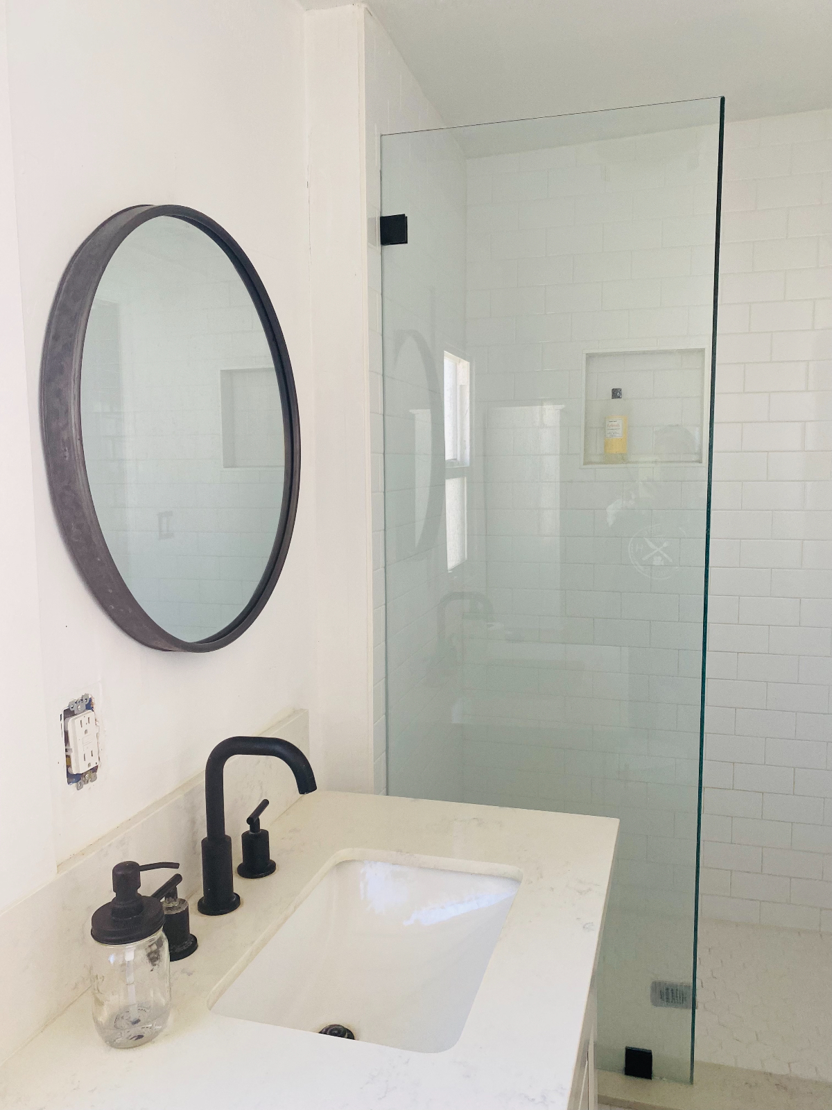 1 BDR 1 BA Guest House in Quiet LA Neighborhood - Photo 4