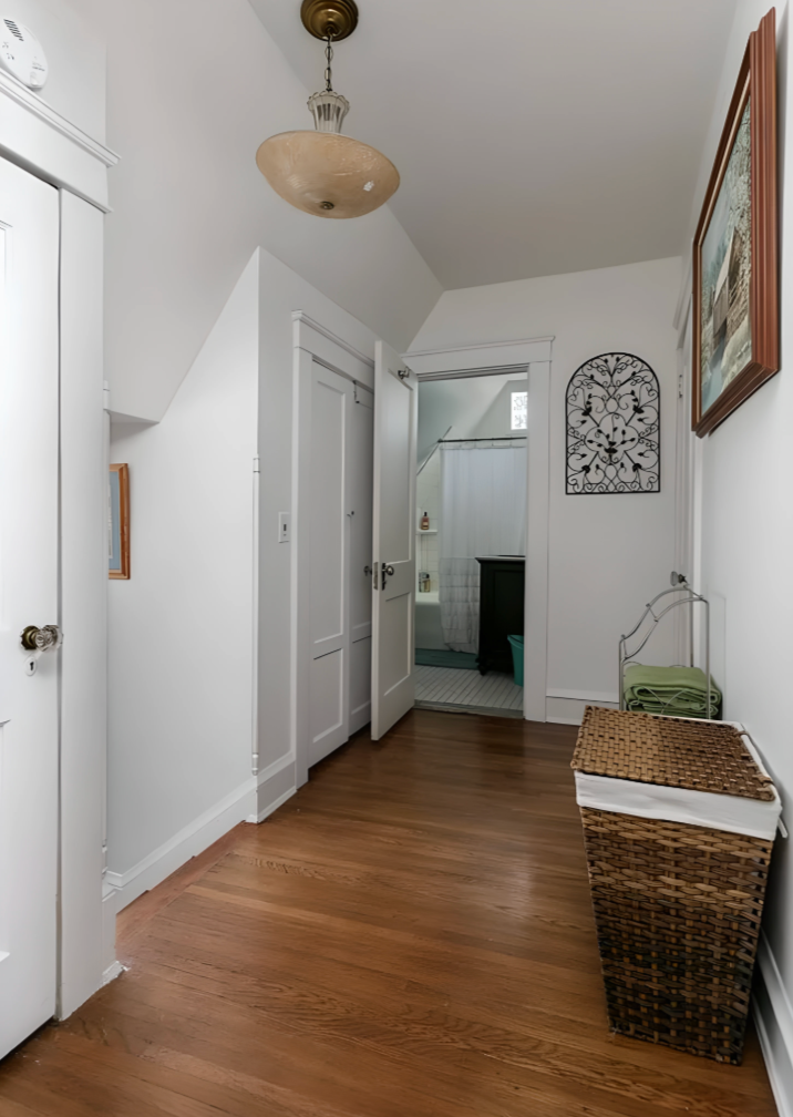 Family friendly home in desirable neighborhood near local hospitals - Photo 8