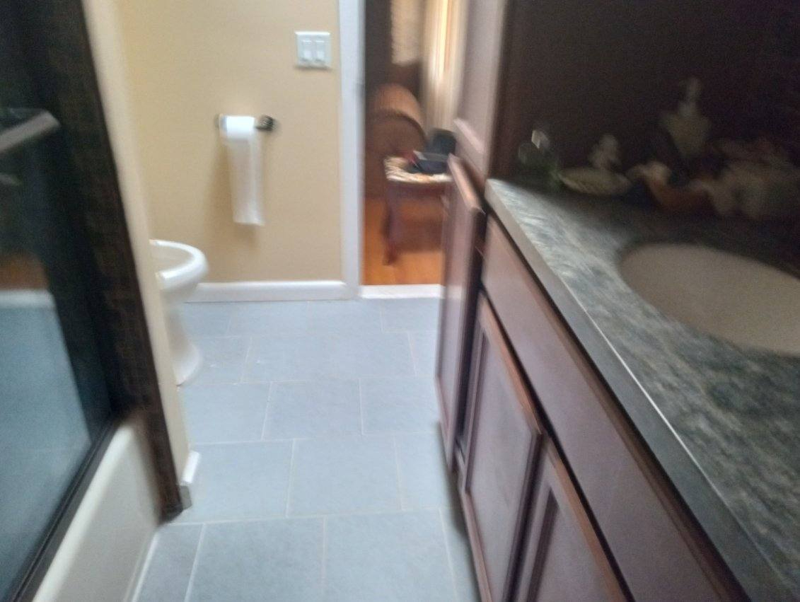 Beautiful Inside Apartment - Photo 5