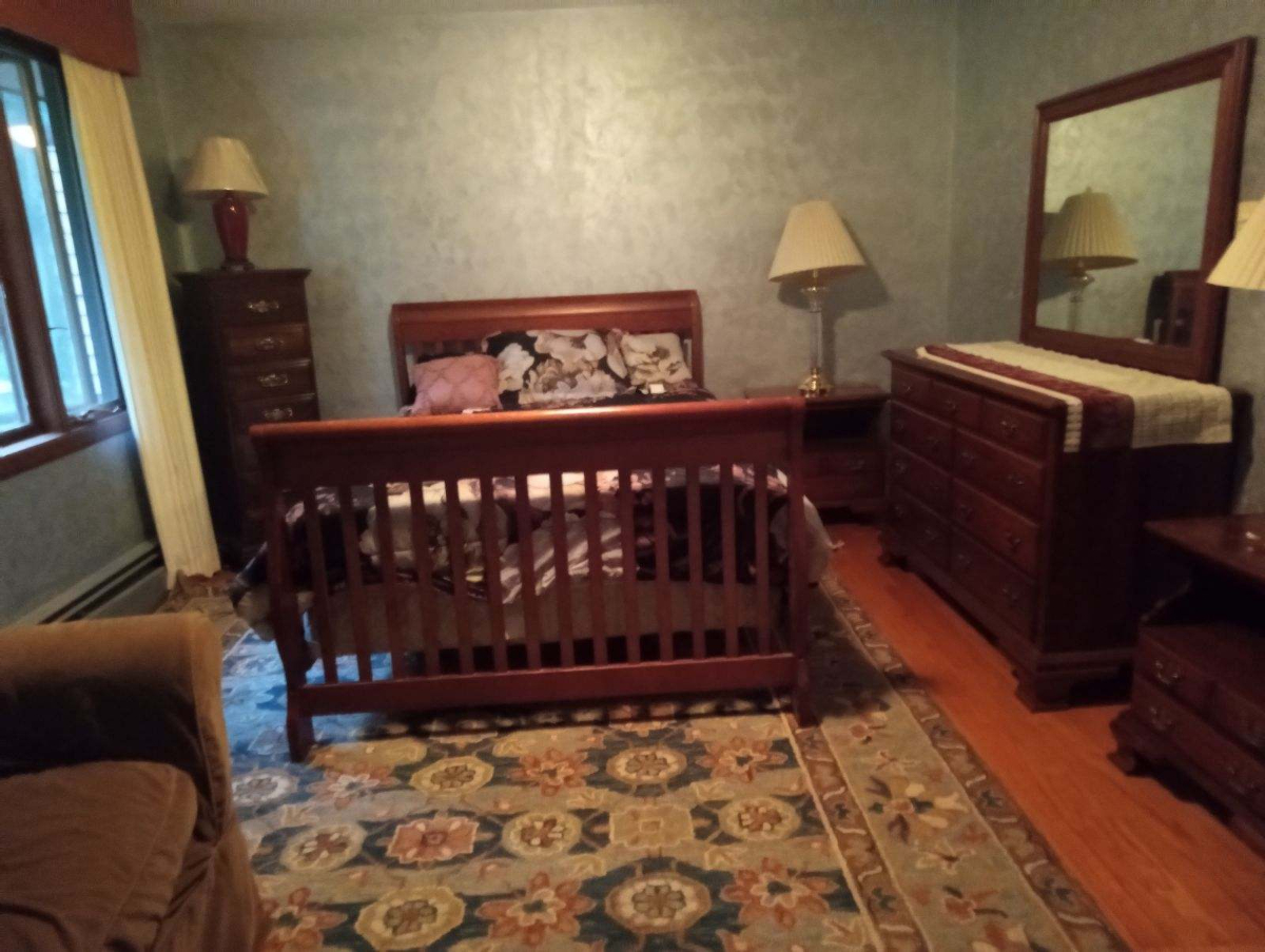 Beautiful Inside Apartment - Photo 9